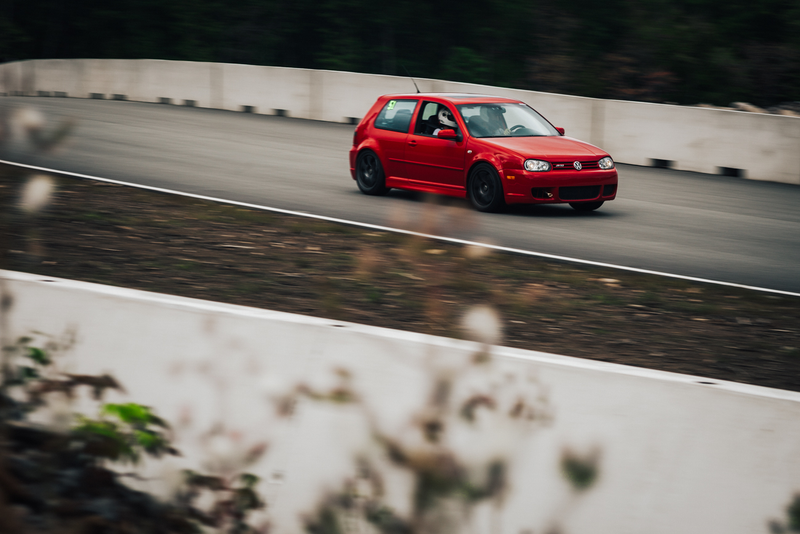 Illustration for article titled This is what a track-day at Palmer looks like // 4K video & photos